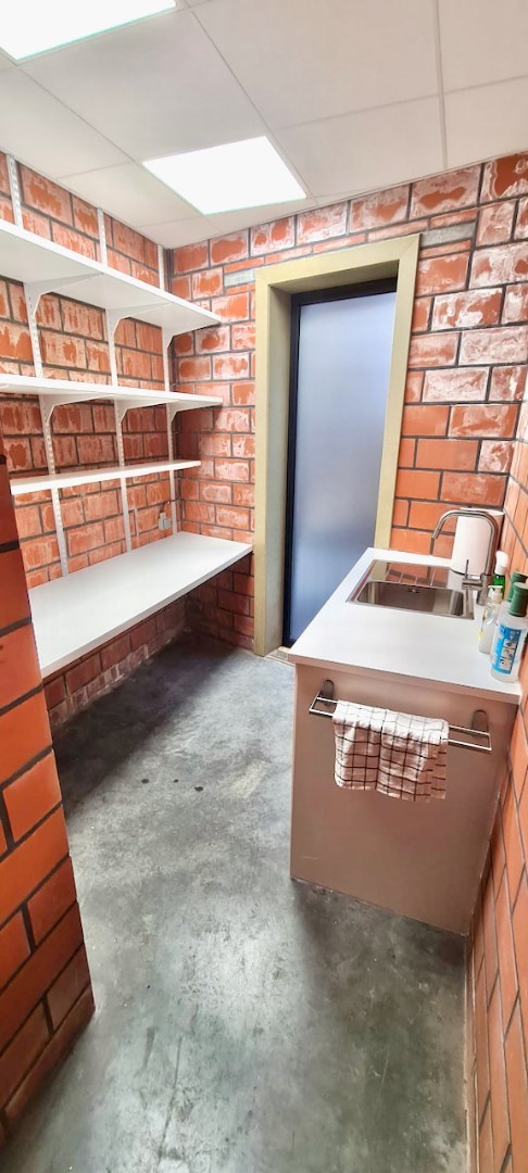 Opslagruimte van +- 90m² te huur te Evergem ! - foto 5