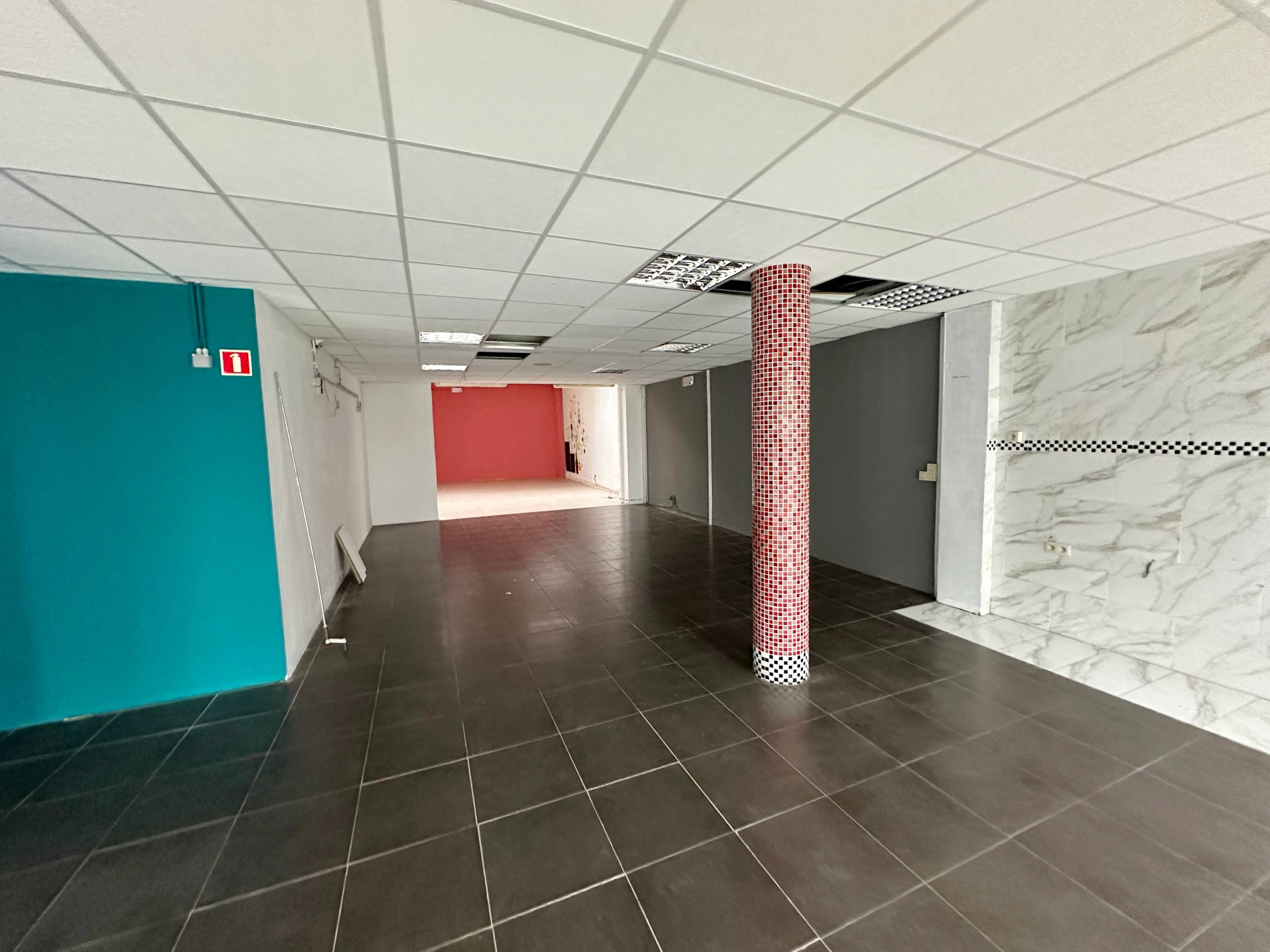 Rez-de-chaussée commercial à louer - foto 5