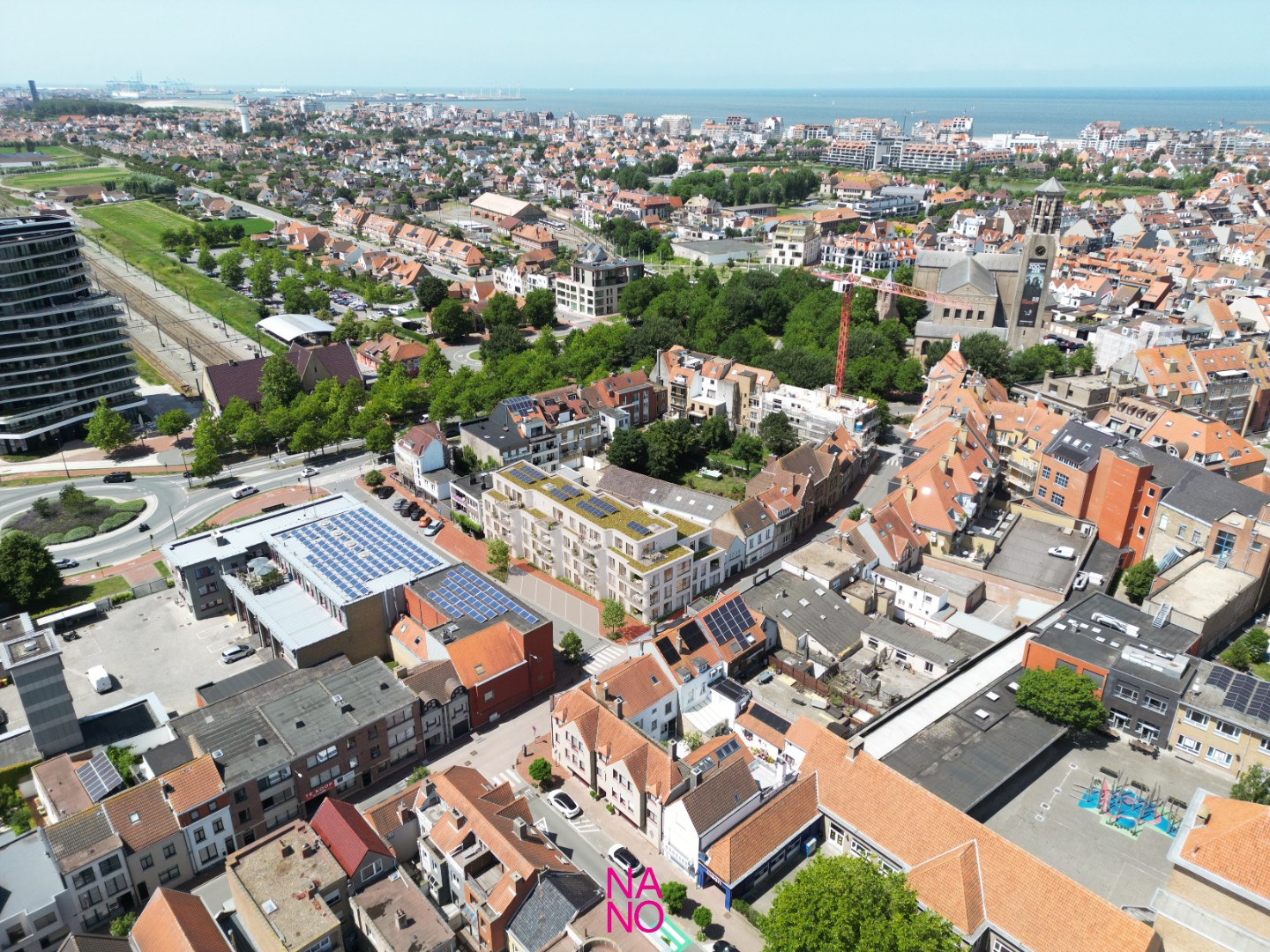 Prachtig 2- slaapkamer appartement , op de eerste verdieping met zuidgericht terras in Residentie NATIONS - foto 4