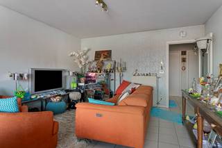 2 slaapkamers en een garagebox maken het plaatje af…Dit mooi appartement is gelegen in een klein appartementsblok. Dat zorgt voor de nodige rust. De...