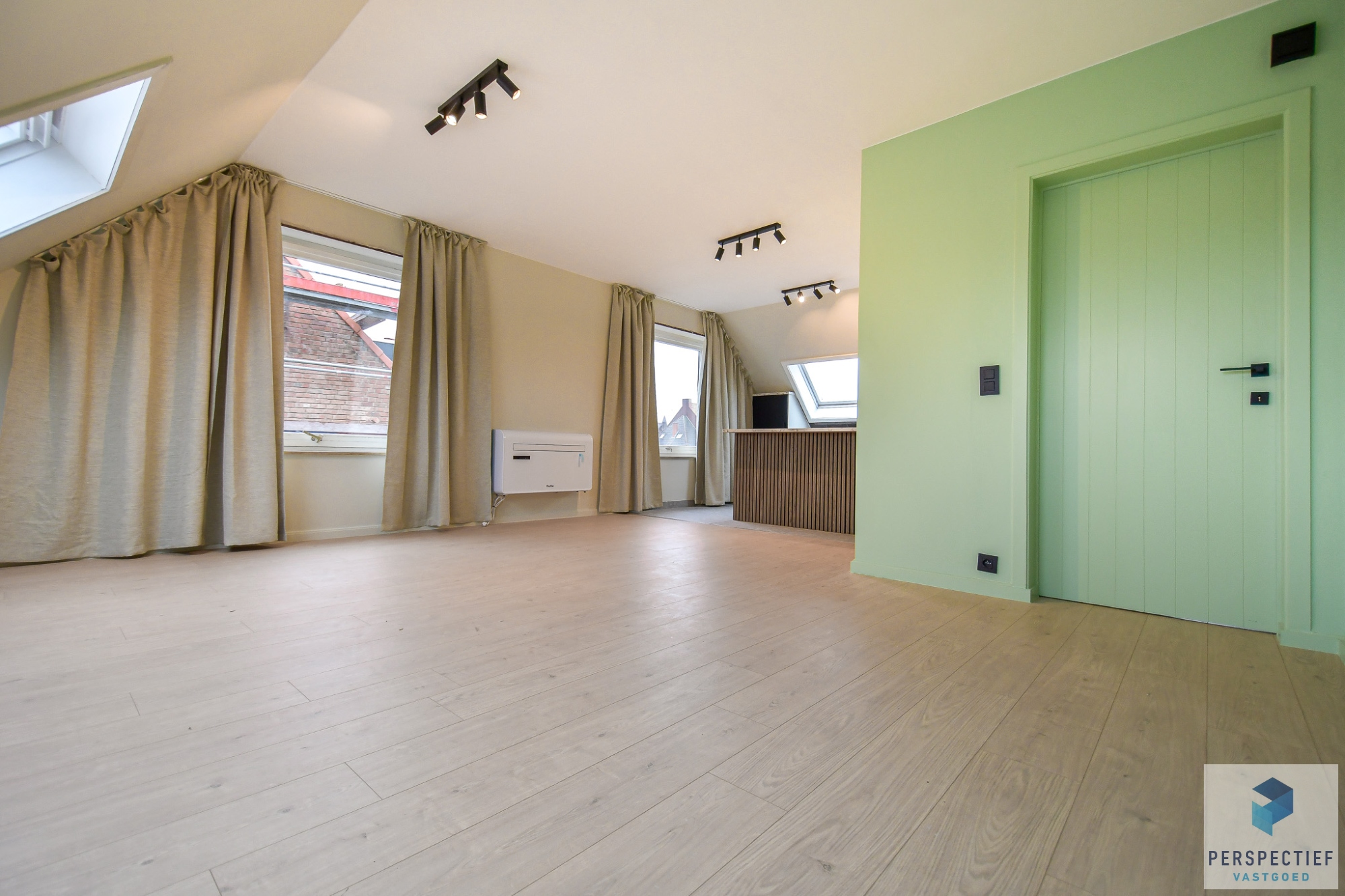 Centraal gelegen één-slaapkamerappartement met garage - foto 2