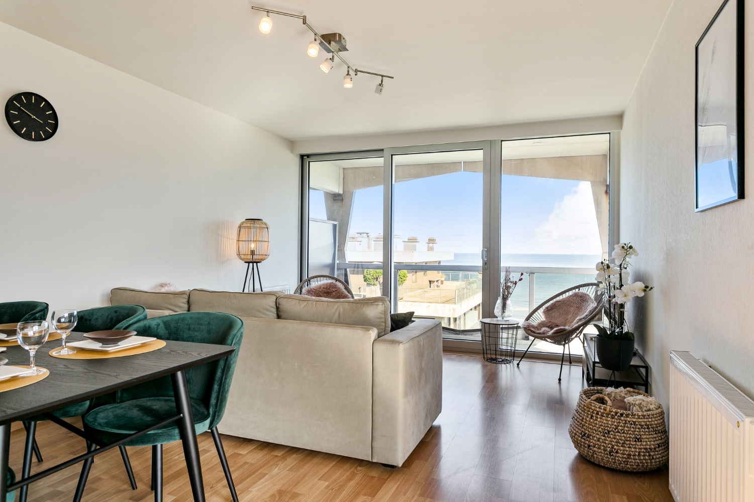 Prachtig ruim 3-slaapkamer hoekappartement met panoramisch zeezicht - foto 2