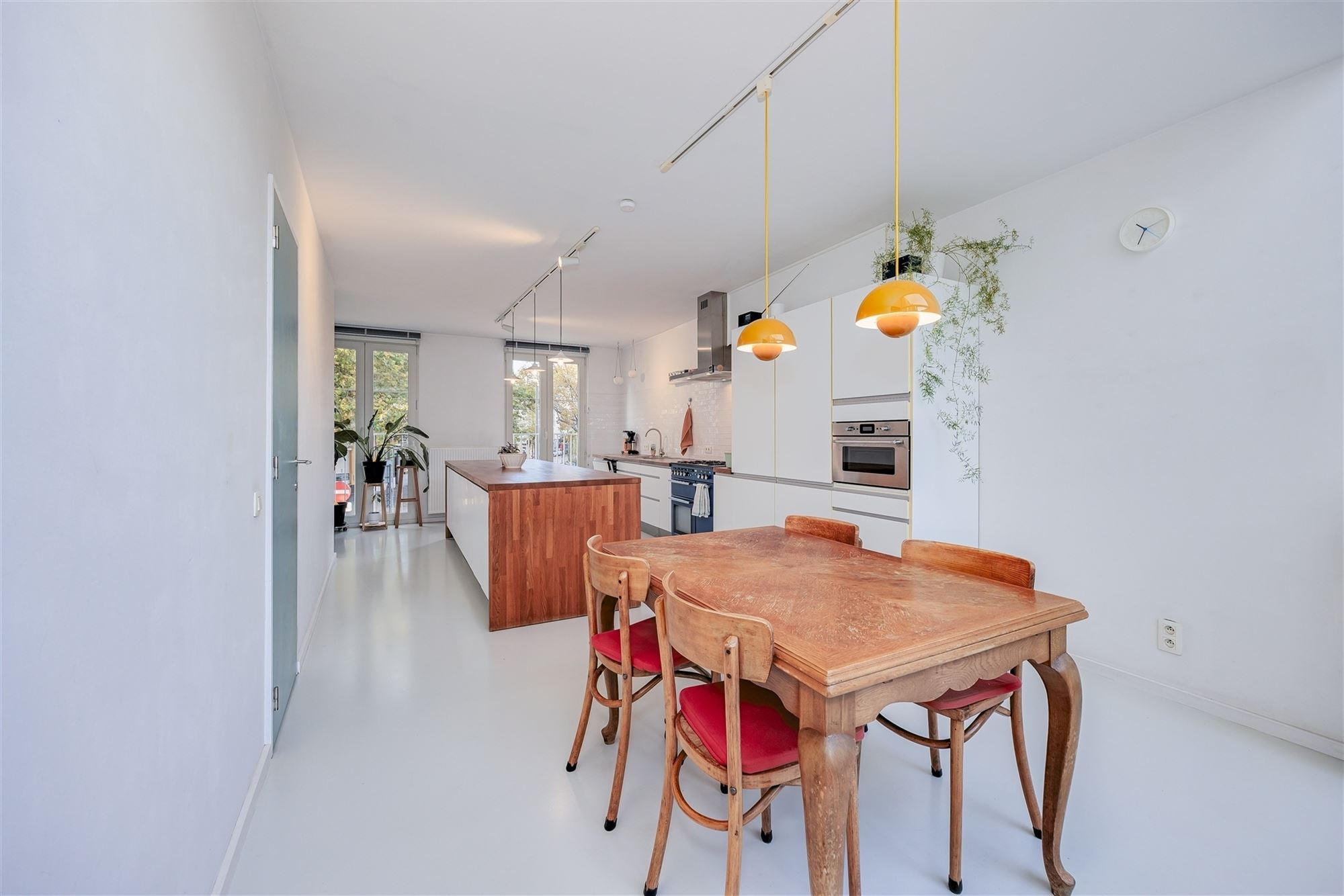 Prachtige woning met 3 slk en groot terras aan een zonnig plein - foto 5