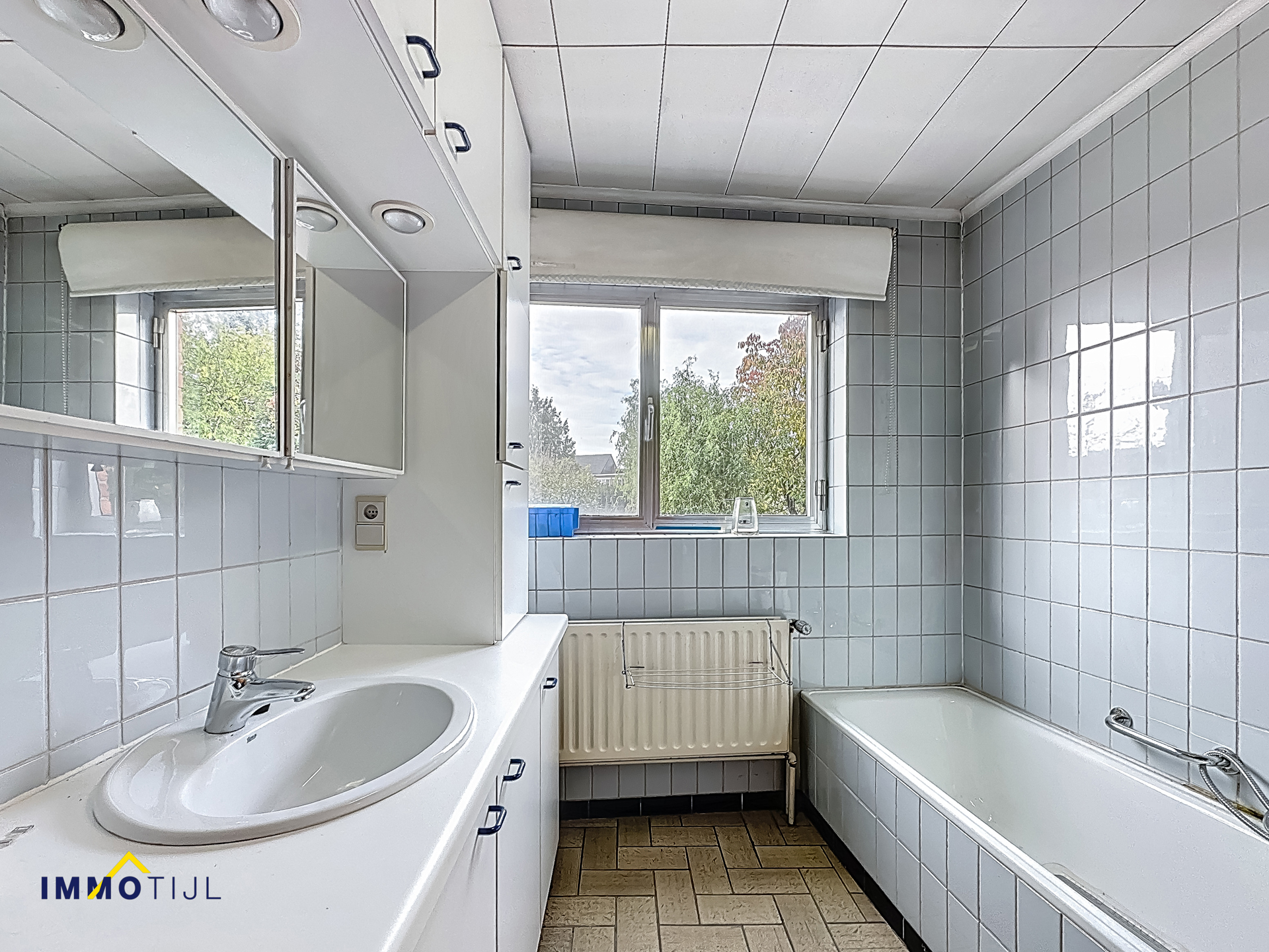 Ruime woning met garage en tuin te Aalst! - foto 5