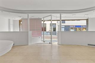 Ideale combinatie van wonen en werken – perfect voor zelfstandigen of ondernemers.Centrale ligging in Wetteren – vlotte bereikbaarheid en...