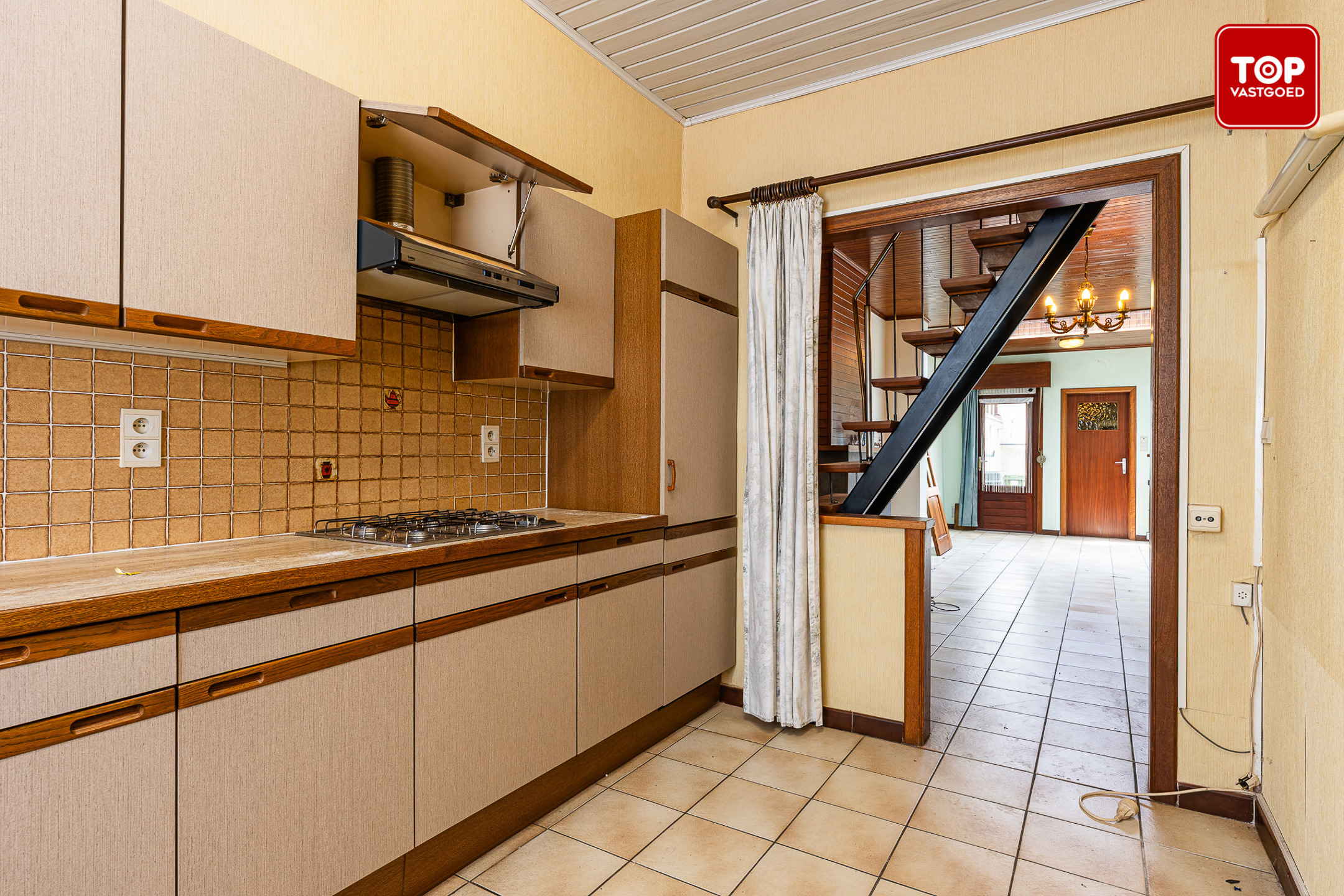 Te renoveren woning op fietsafstand van het centrum. - foto 5