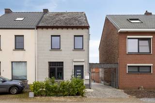 Halen – Instapklaar woning te koop met tal van mogelijkheden!Op zoek naar een instapklare woning met veel ruimte en mogelijkheden? Deze halfopen...