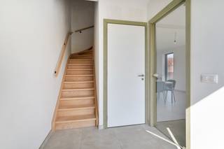 Instapklare halfopen woning met 3 slaapkamers, tuin en ondergrondse parkingDeze halfopen nieuwbouwwoning combineert comfortabel wonen met een...