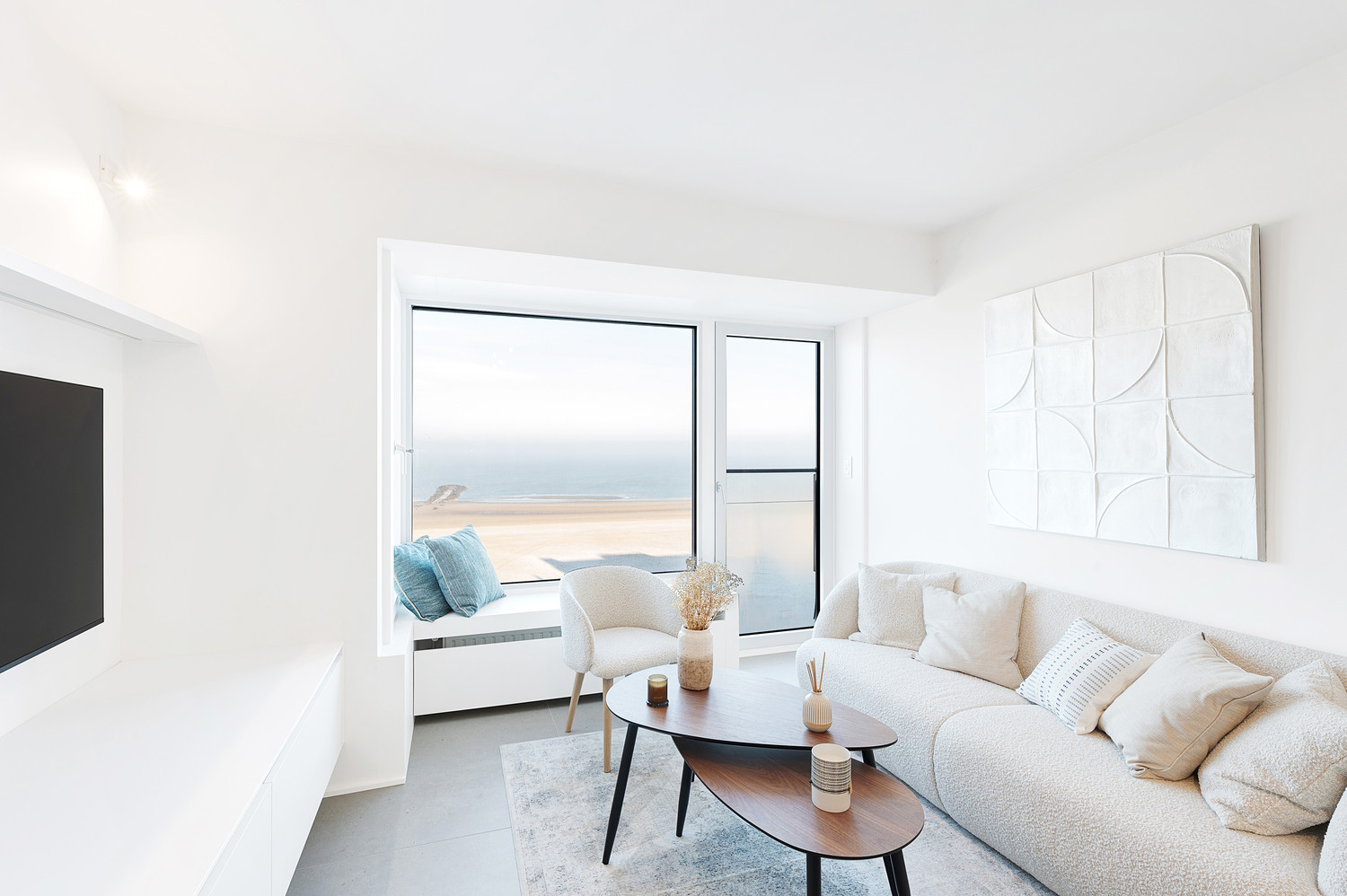 Prachtig vernieuwd 2 slaapkamer appartement aan het Albertstrand - foto 2