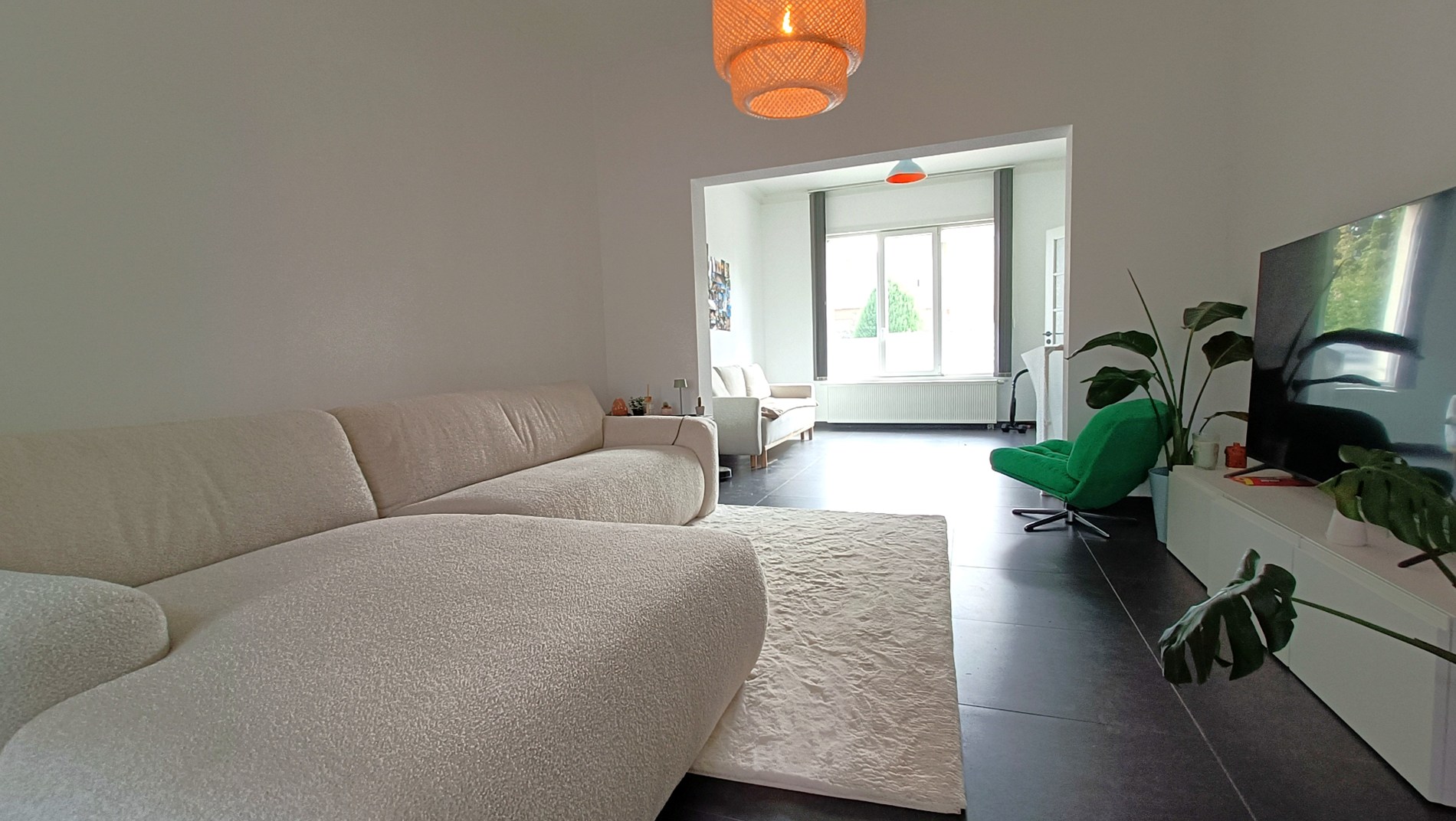 Woning met 3 slaapkamers, garage en tuin - foto 5