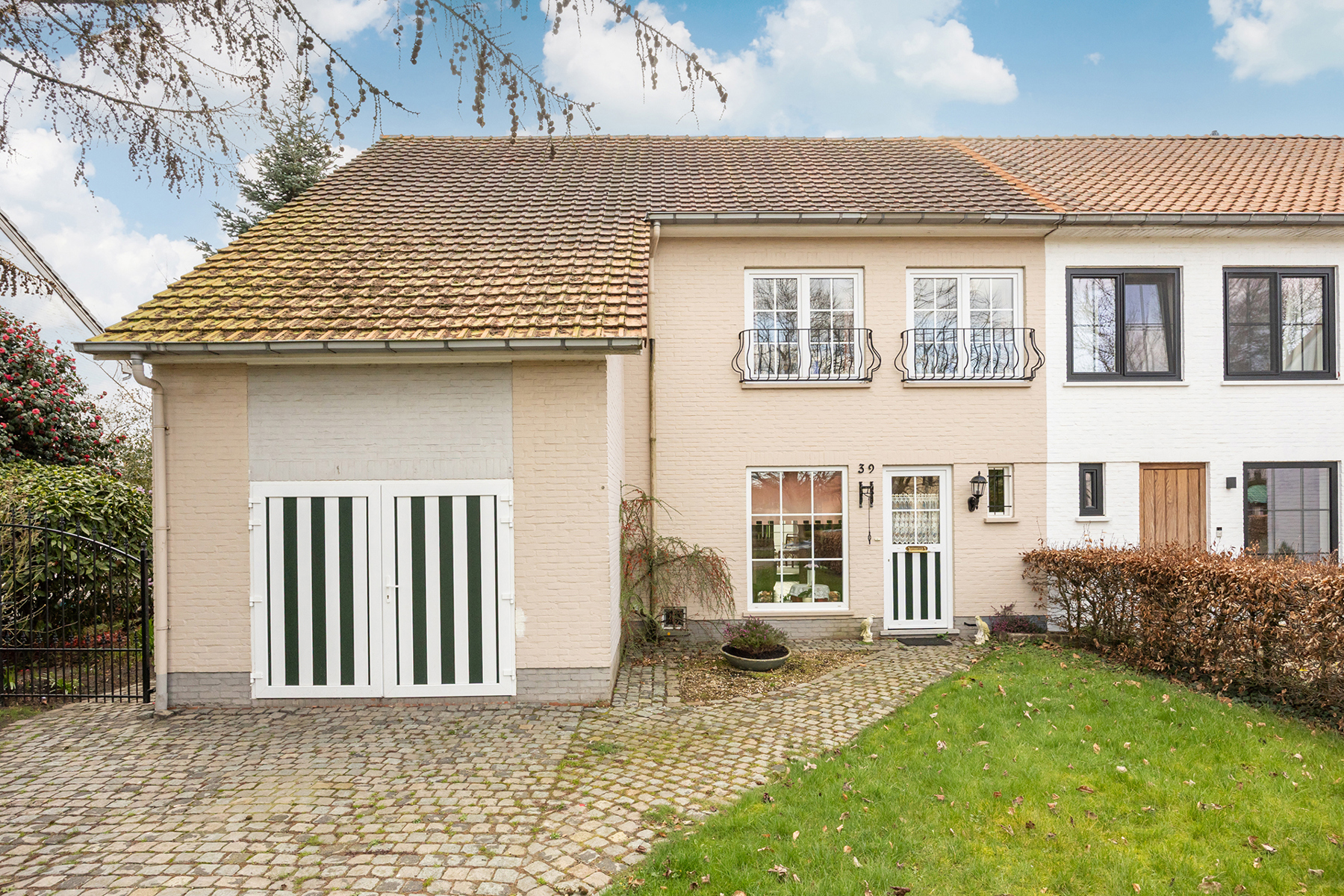 Half-open bebouwing met enorm potentieel, in gegeerde wijk van Brasschaat! - foto 2