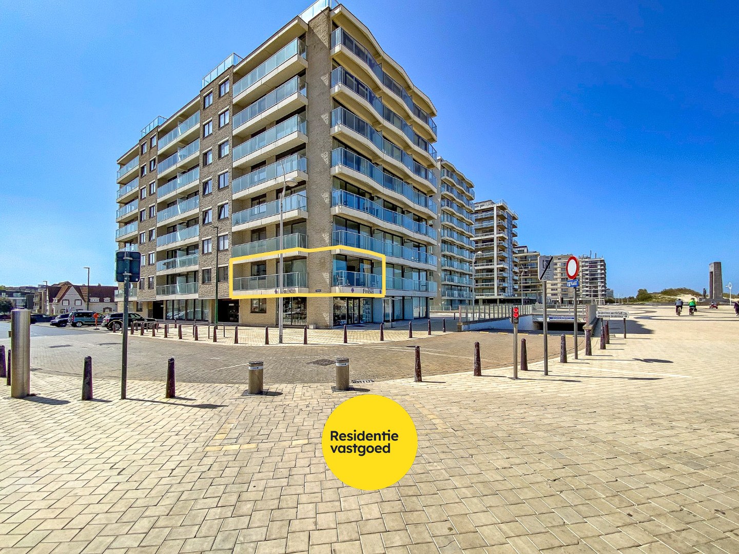 2-slaapkamerappartement (84m²) met FRONTAAL &amp; LATERAAL ZEEZICHT en 2 TERRASSEN op de zeedijk te De Panne. - foto 2