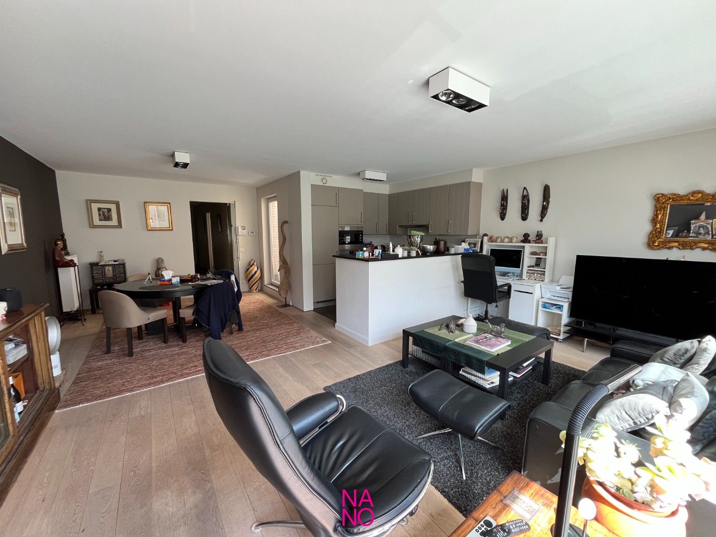 Fenomenaal tuinappartement (+/- 100 m²) met 2 slaapkamers gelegen in een standingvolle residentie in het 'Oude Knokke' op wandelafstand van het centrum van Knokke-Heist. - foto 4