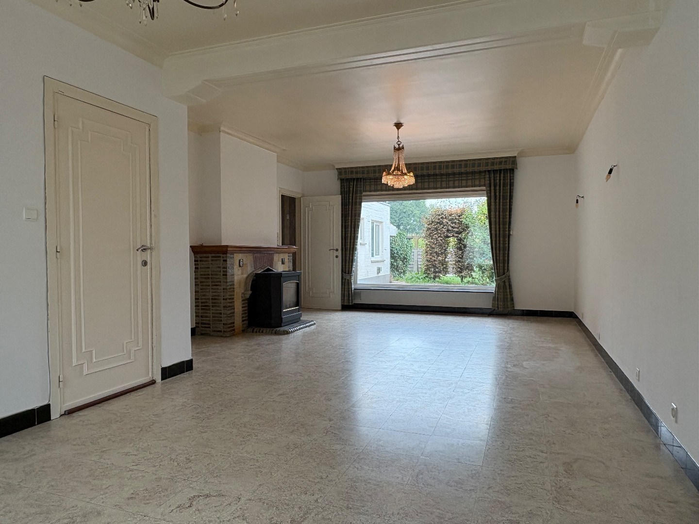 Sterke woning in beton met 3 garages, landelijke verzichten in Hulste. - foto 5