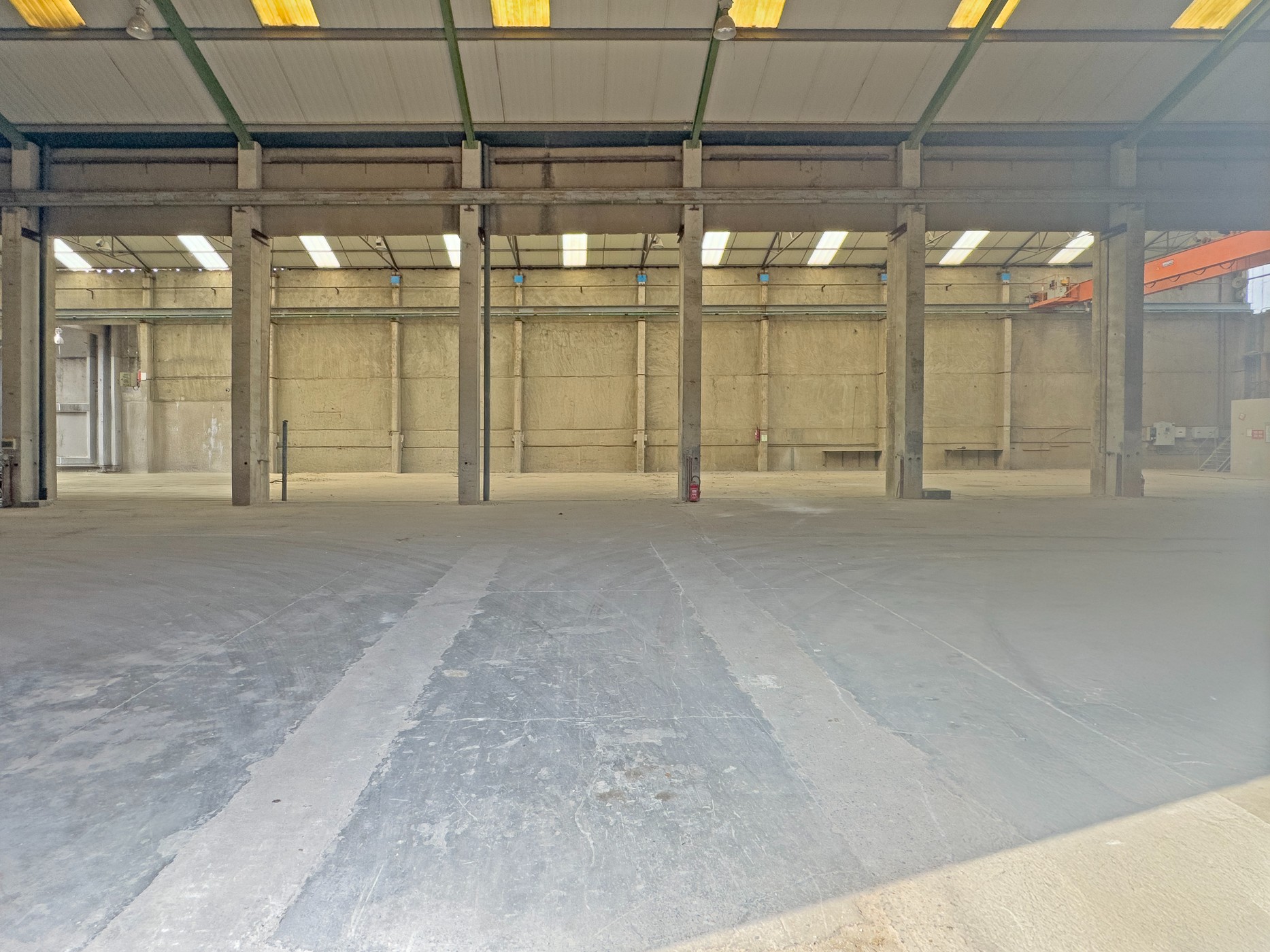 Veelzijdig bedrijfsgebouw met uitstekende bereikbaarheid - foto 4