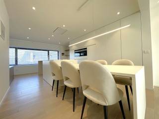 Uitzonderlijk instapklaar appartement met topafwerking in het rustige DenderbelleIn een kleinschalige, recente residentie op de eerste verdieping...