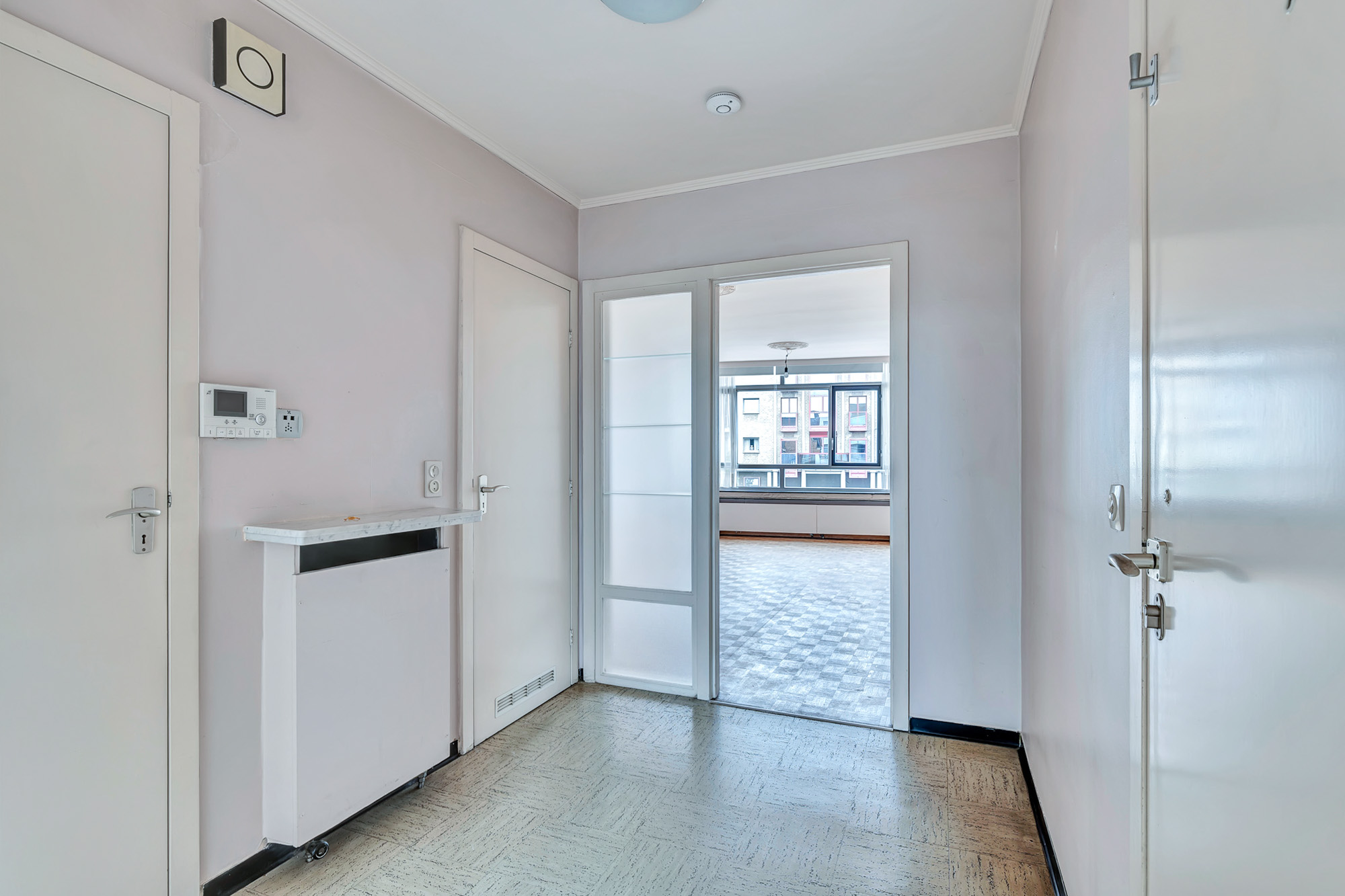 Tweeslaapkamer appartement met autostaanplaats - foto 2