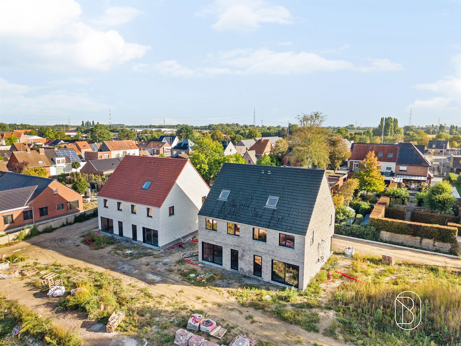 Energiezuinige nieuwbouwwoning in het centrum van Harelbeke - foto 1