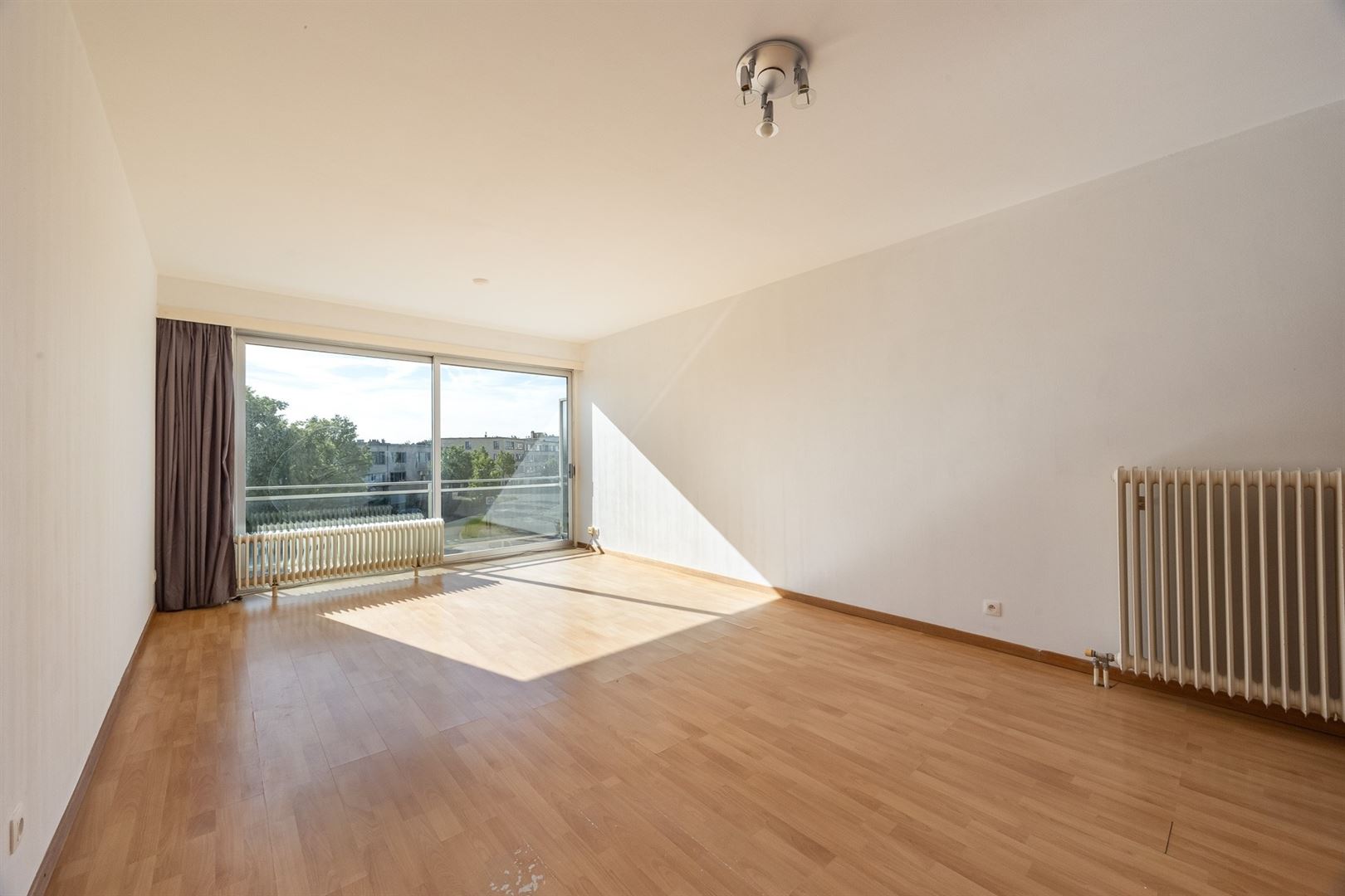 Verzorgd 1-slaapkamerappartement met balcon op centrale ligging - foto 5