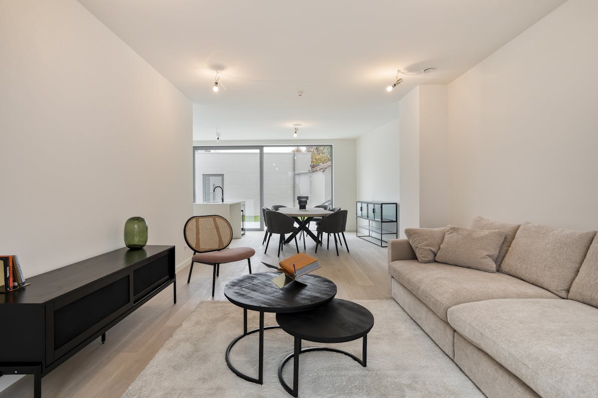 Stijlvol huis te centrum Brugge met 3 slaapkamers en garage - foto 3