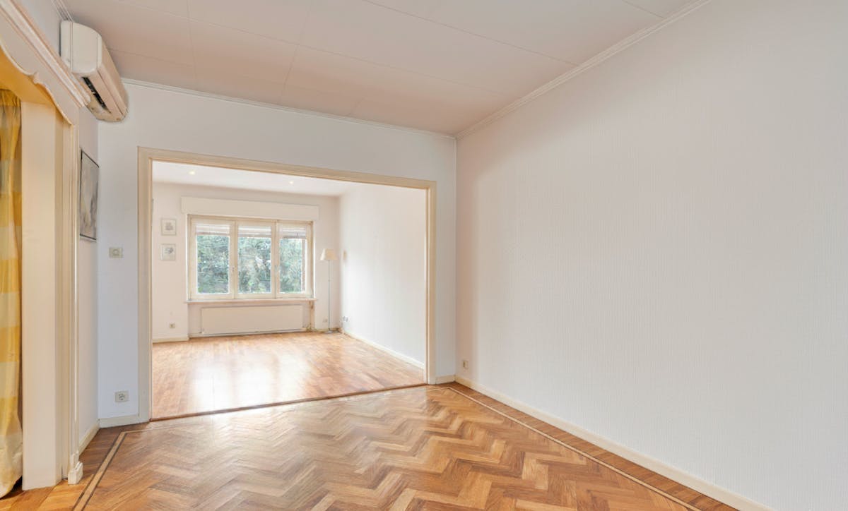 Grand appartement lumineux à Forest, proche parc Duden - photo 2