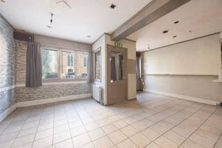 Handelshuis met studio, in het hartje van Herenthout.Ben je op zoek naar een gunstig gelegen handelshuis met mogelijkheid tot wonen? In het centrum...