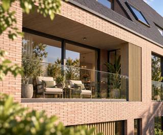 Op zoek naar een energiezuinig appartement met 2 slaapkamers en terras? Dit moderne appartement in Residentie De Mote combineert ruimte, comfort en hedendaagse technieken met een bijzonder interessante 6% btw-regeling, inbegrepen in de vermelde prijs.<br /><br />De lichtrijke leefruimte vormt het hart van het appartement. Dankzij de grote raampartijen geniet u van veel natuurlijk licht en een aangenaam gevoel van ruimte. De open keuken sluit mooi aan op de leefruimte en zorgt voor een gezellige plek om te koken, te tafelen en te ontspannen.<br /><br />De keuken en badkamer zijn nog naar eigen smaak in te richten, waardoor u de afwerking en materialen zelf kunt bepalen en het appartement volledig naar uw persoonlijke stijl kunt afwerken.<br /><br />Het appartement beschikt over 2 volwaardige slaapkamers, waardoor het zowel geschikt is voor een koppel, een klein gezin als voor wie een extra slaapkamer wenst als bureau, hobbyruimte of logeerkamer. Daarnaast is er 1 badkamer, een afzonderlijk toilet en een praktische berging.<br /><br />Het appartement is uitgerust met een geothermische warmtepomp in combinatie met vloerverwarming. Dankzij de geothermische techniek geniet u niet alleen van een energiezuinige manier van verwarmen, maar is er ook passieve koeling via de vloer mogelijk.<br /><br />Zo wordt het wooncomfort het hele jaar door verhoogd: aangename warmte in de winter en een koeler binnenklimaat tijdens warme zomerdagen. Daarnaast beschikt het appartement over 3 individuele zonnepanelen, wat verder bijdraagt aan een energiezuinig verbruik. Ook aan duurzaam watergebruik werd gedacht: het regenwater wordt hergebruikt voor de toiletten.<br /><br />Aan de leefruimte bevindt zich een terras met tuintje.<br /><br />Een gemeenschappelijke, afgesloten fietsenberging is aanwezig binnen de residentie.<br /><br />Dit appartement wordt aangeboden aan het verlaagde btw-tarief van 6%. Dit tarief is reeds inbegrepen in de vermelde verkoopprijs.<br /><br />Het appartement is klaar bij akte.<br /><br />Een staanplaats kan optioneel worden aangekocht voor € 18.550, btw inbegrepen. Wie elektrisch rijdt, kan bovendien optioneel een laadpaal laten voorzien.<br /><br />Interesse in dit energiezuinige appartement in Residentie De Mote? Contacteer ons voor meer informatie of plan vandaag nog uw bezoek.<br /><br />