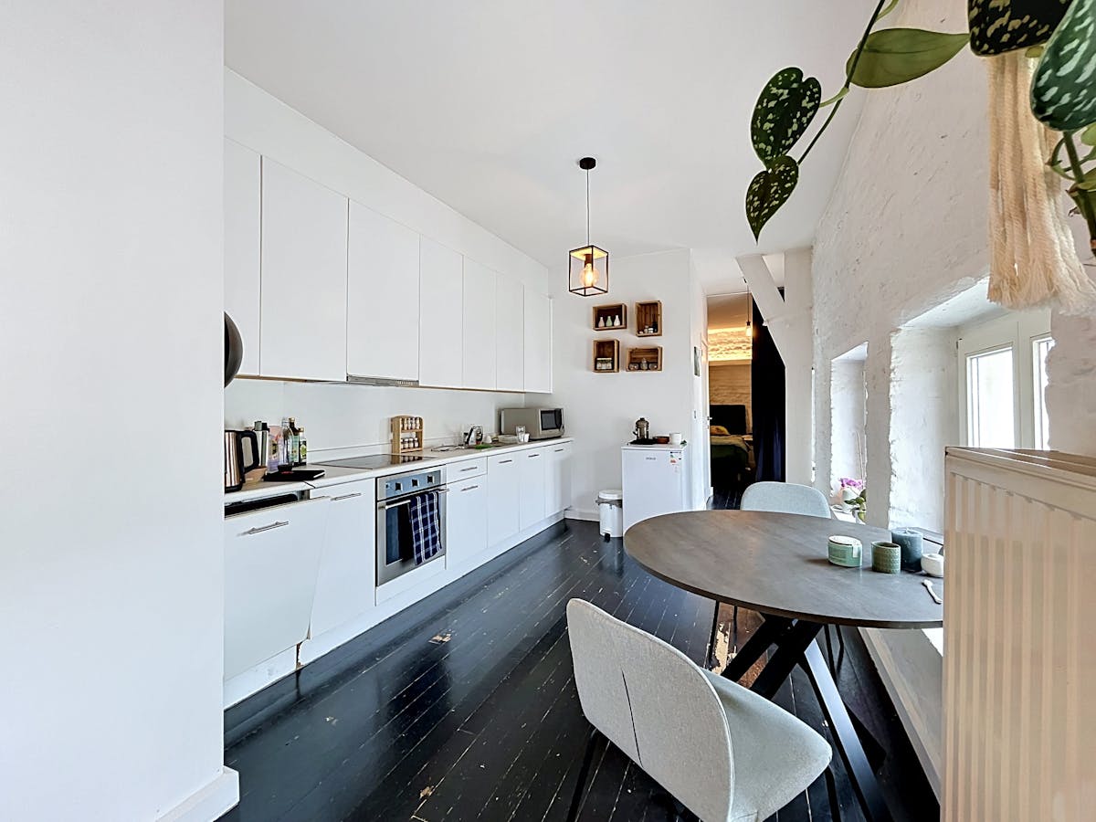 Trendy 1-slaapkamerappartement in hartje Kortrijk - foto 5
