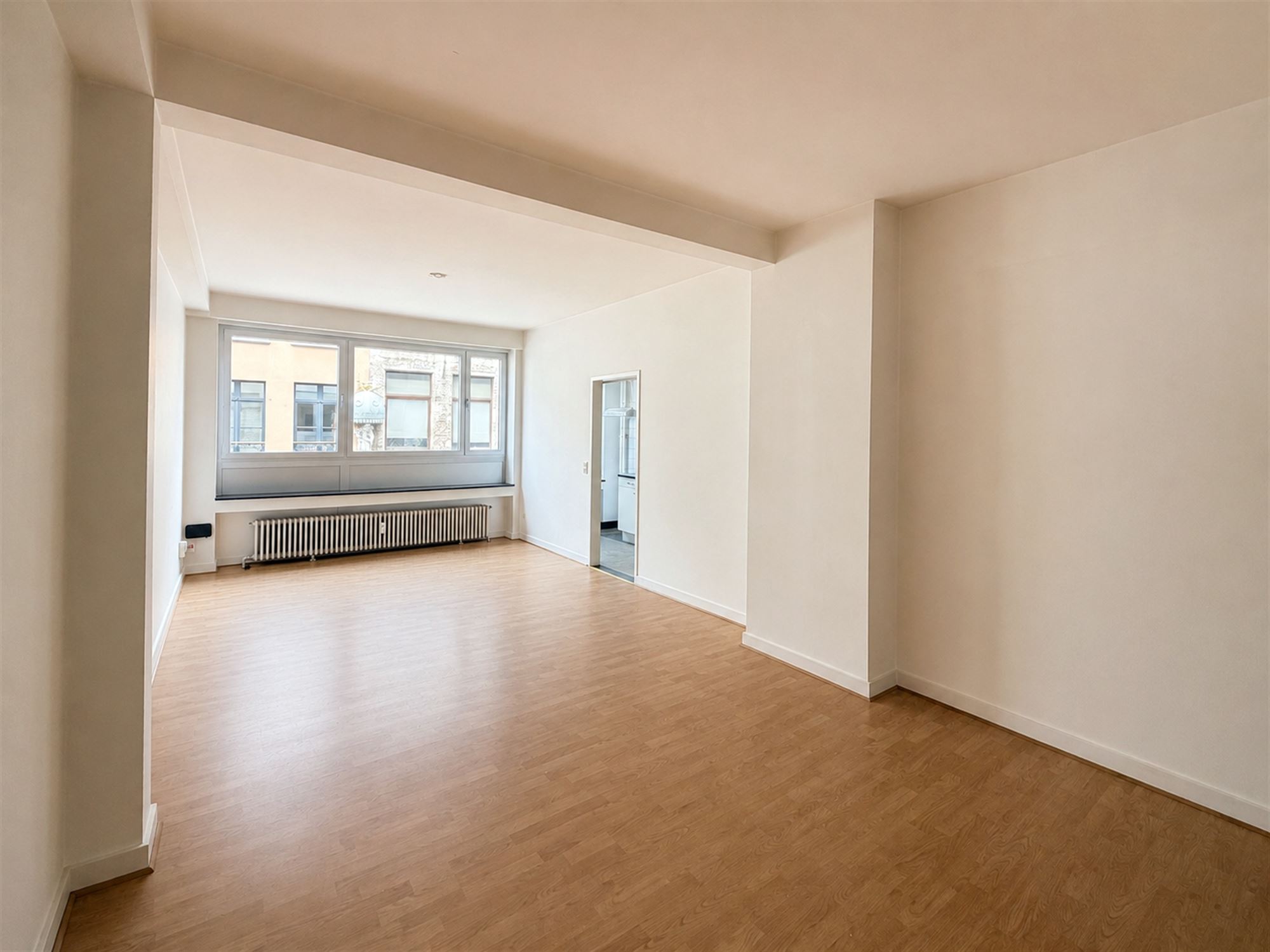 Lichtrijk 2-slaapkamerappartement in hartje Antwerpen - foto 2