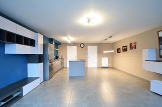 Verzorgd éénslaapkamerappartement met terras en ondergrondse autostaanplaats in het centrum van Kasterlee. Het appartement bevindt zich op de...
