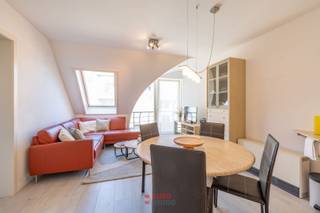 Dit appartement is ideaal gelegen! Knal in het hart van Nieuwpoort-Bad vindt u hier een aangenaam appartement voor 4 personen. Loopt u de hoek om...