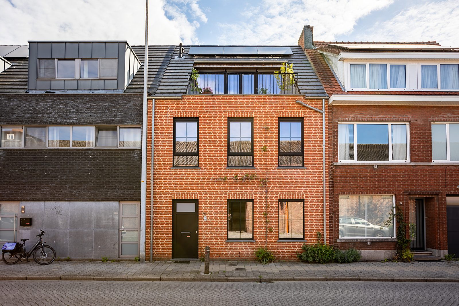 Huis te koop in Turnhout met 3 slaapkamers - foto 1