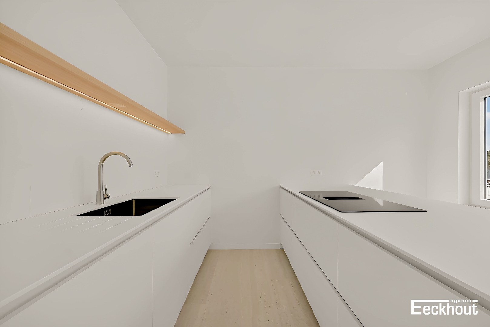 Prachtig gerenoveerd appartement met 2 slaapkamers en terrassen! - foto 5