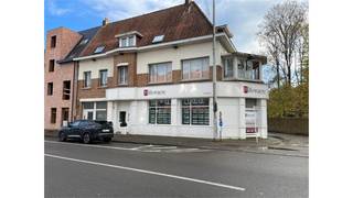 Commercial for rent in Malle