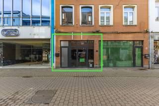 Commercial for sale in Halle