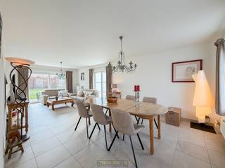 1ste bezoekdag dinsdag 21 april! Inschrijven kan via www.nobels.be onder referentienummer 4337398.INSTAPKLARE OPEN BEBOUWING met 4 SLAAPKAMERS en een...