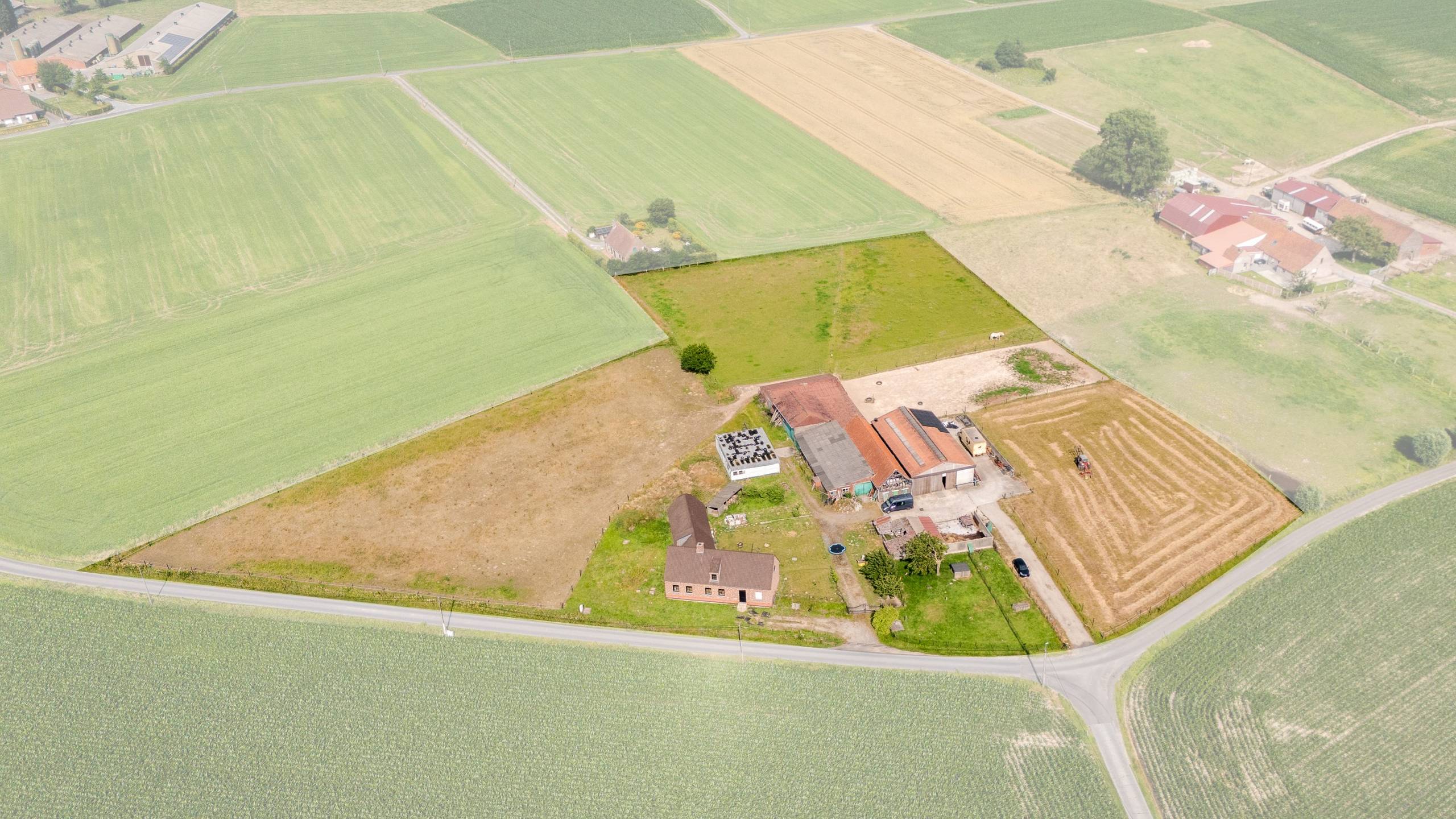 Exclusieve nieuwbouw hoevewoning op 17.870 m² met panoramisch uitzicht over de velden van Poeke - foto 1