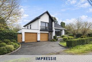 Te renoveren splitlevelwoning op perceel van 1.360 m² in MalleIn een rustige en groene omgeving in het charmante Oostmalle vindt u deze karaktervolle...