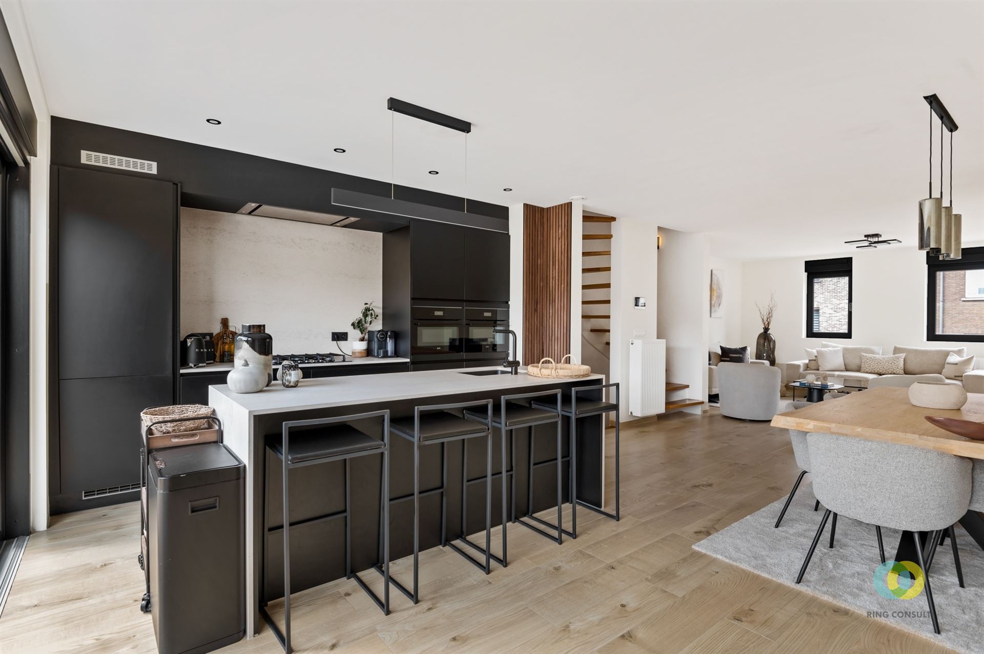 Recente woning met mooie oppervlaktes  - foto 5