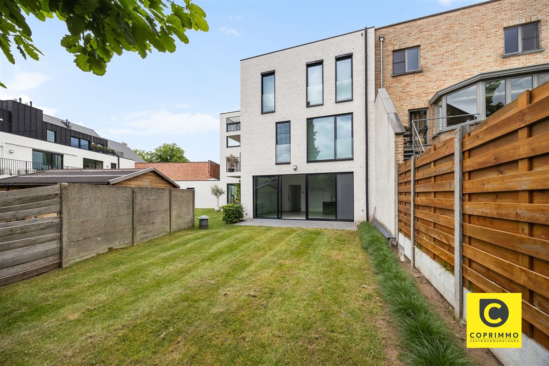 Luxueus 1 slpk app met terras en tuin + parking - foto 5