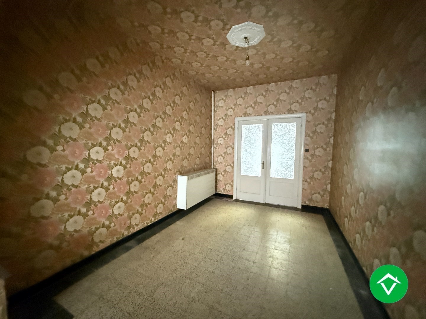 Rijwoning met 3 slaapkamers en tuin op centrale ligging te Roeselare - foto 4