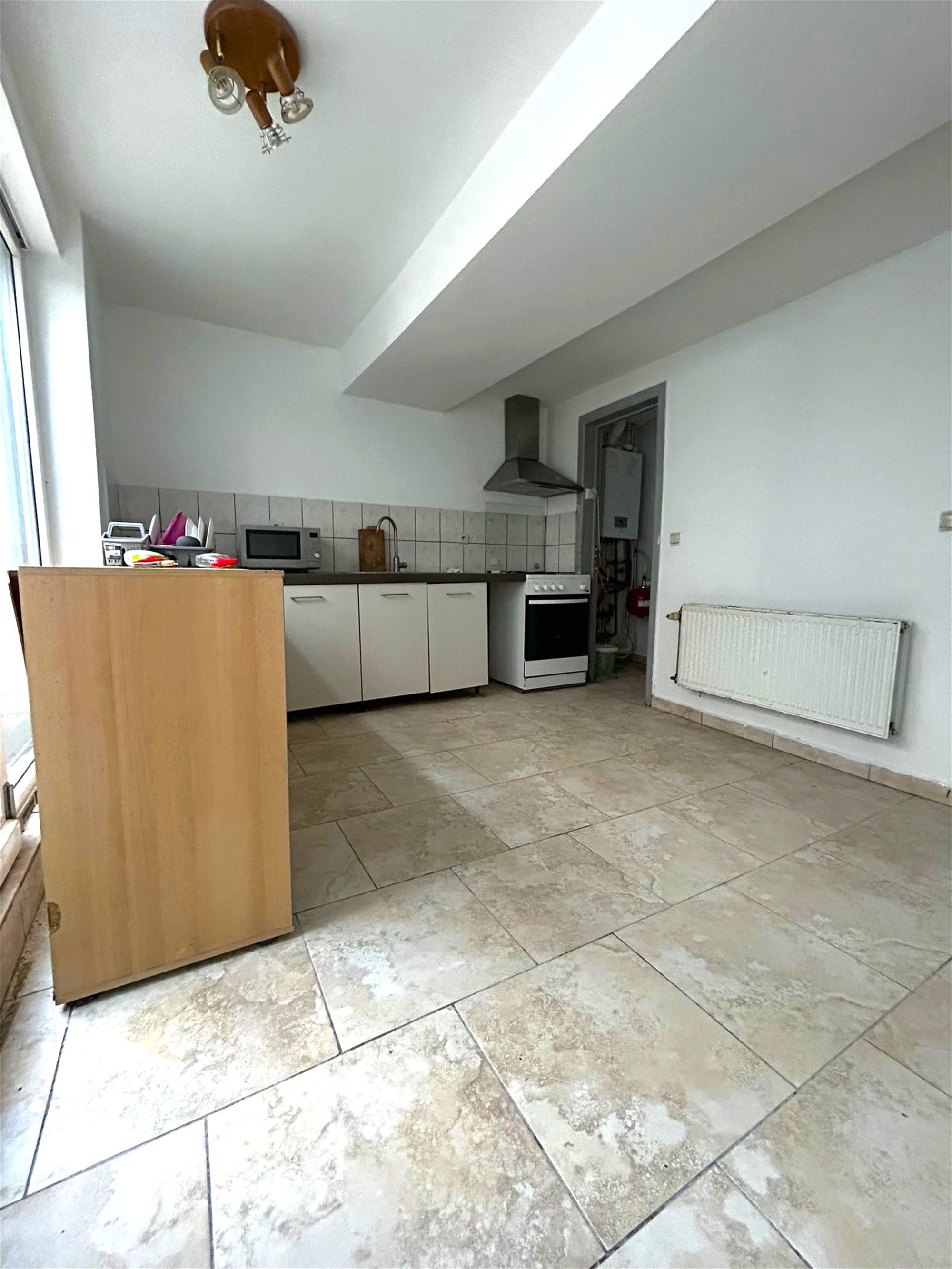 Te renoveren woning te koop in Harelbeke! - foto 3