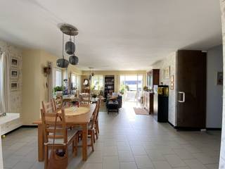 <p><span>If you would like to schedule a viewing, please fill out the rental form on our website (www.verdegemvastgoed.be, at the bottom of the property description). Our office will then contact you to schedule a viewing. Requests submitted through other real estate portals will not be processed.<br /><br />This spacious and pleasant apartment, with 106 m² of living space, is located on the first floor of a well-maintained building with an elevator. Thanks to its excellent location, the village center and numerous amenities are within walking and biking distance.<br />The apartment features a spacious living area with an open kitchen, creating a pleasant and light-filled living environment. The various rooms are easily accessible from the entryway. The apartment also includes a guest restroom, a bathroom, two bedrooms, and a practical storage room.<br /><br />Layout:<br />/ Entryway<br />/ Guest restroom<br />/ Spacious living area<br />/ Open kitchen equipped with a refrigerator, oven, ceramic cooktop, and range hood<br />/ Practical storage room adjacent to the kitchen<br />/ Small balcony<br />/ Bathroom with bathtub, vanity with double sink, and connection for a washing machine<br />/ 2 bedrooms<br /><br />Highlights:<br />/ Recently installed heat pump for both heating and cooling<br />/ 106 m² of living space<br />/ The rent includes a private garage<br />/ Excellent, central location; shops, sports center, and town center within walking and biking distance<br /><br />Monthly rent 925 euros + ... euros in common expenses = ........... euros<br />The apartment is available starting November 1, 2026</span></p>