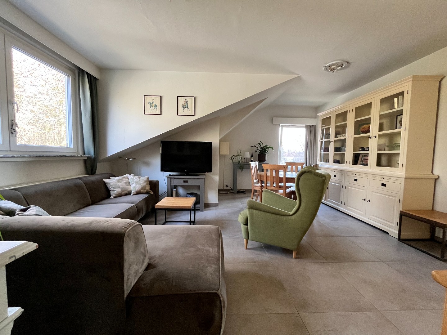 Hedendaags appartement met garage - foto 3