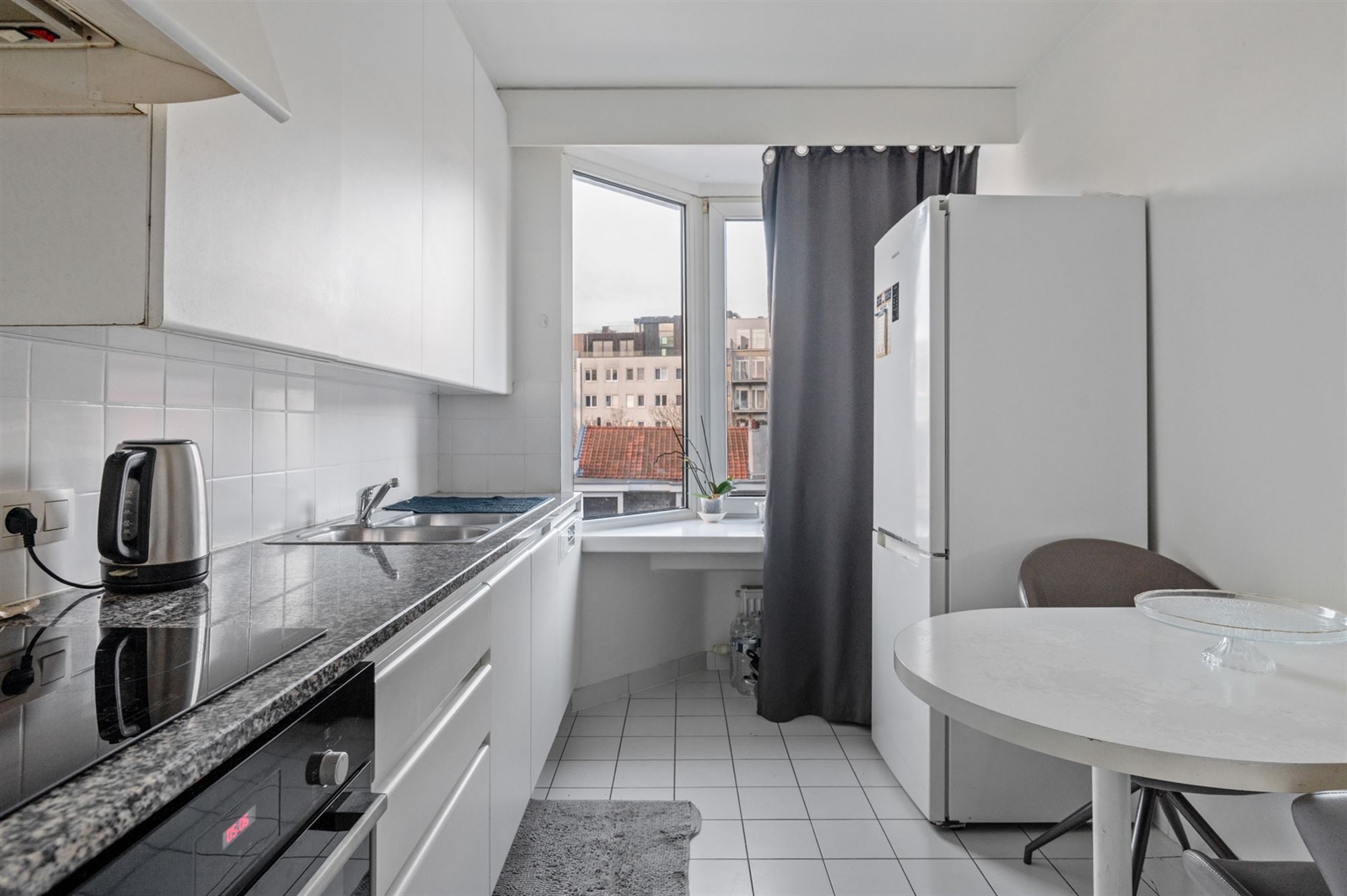 Instapklaar en lichtrijk appartement op toplocatie - foto 5