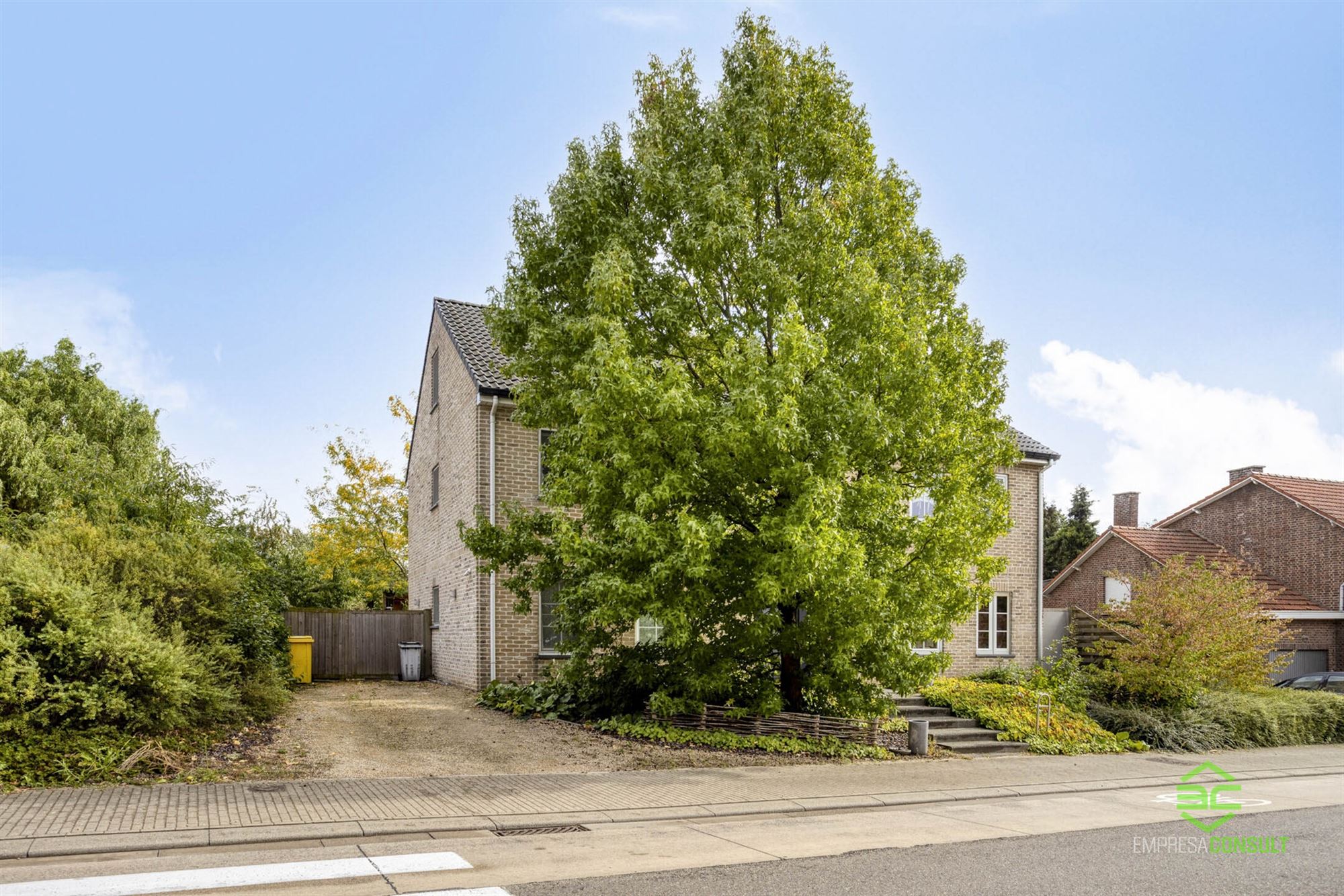 Ruime, energiezuinige woning met 5slpk en 3 badk te Hoeleden! - foto 4