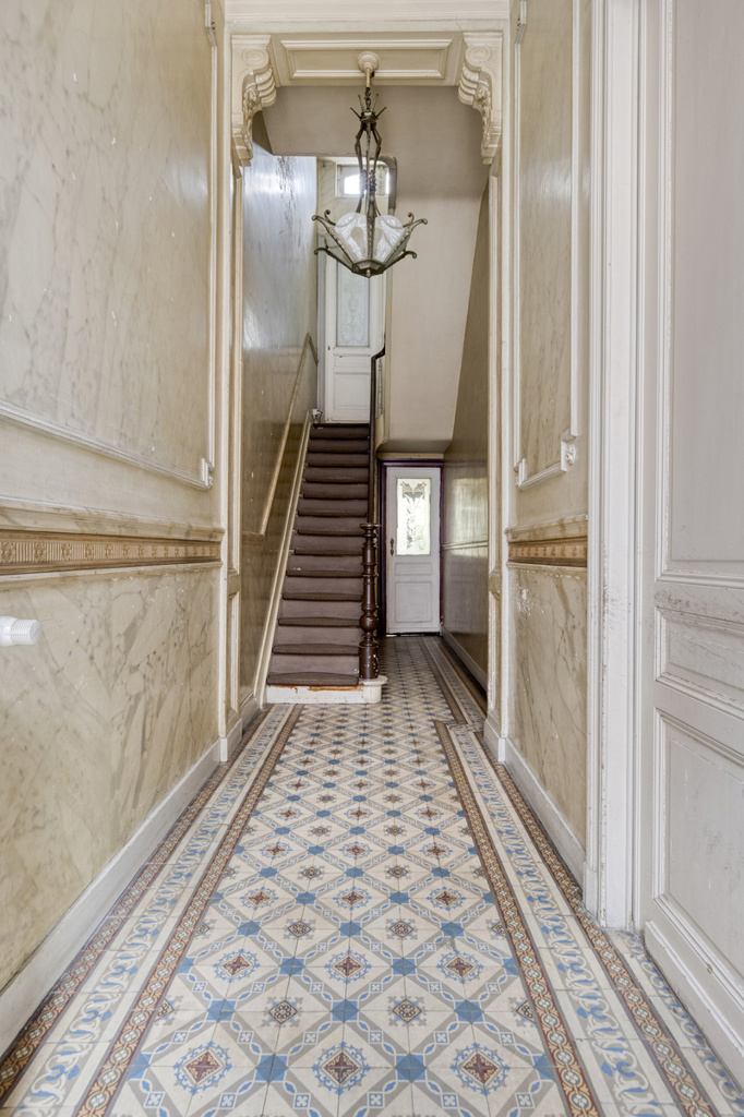 Te renoveren herenhuis met tuin nabij Sint-Guidoplein - foto 3