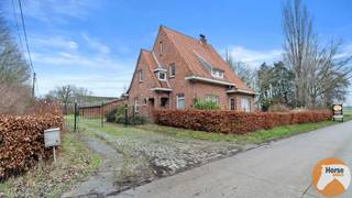 LOKEREN - Open bebouwing op een rustige locatieDroomt u van wonen in alle rust met tal van mogelijkheden? Deze uniek gelegen open bebouwing biedt u...