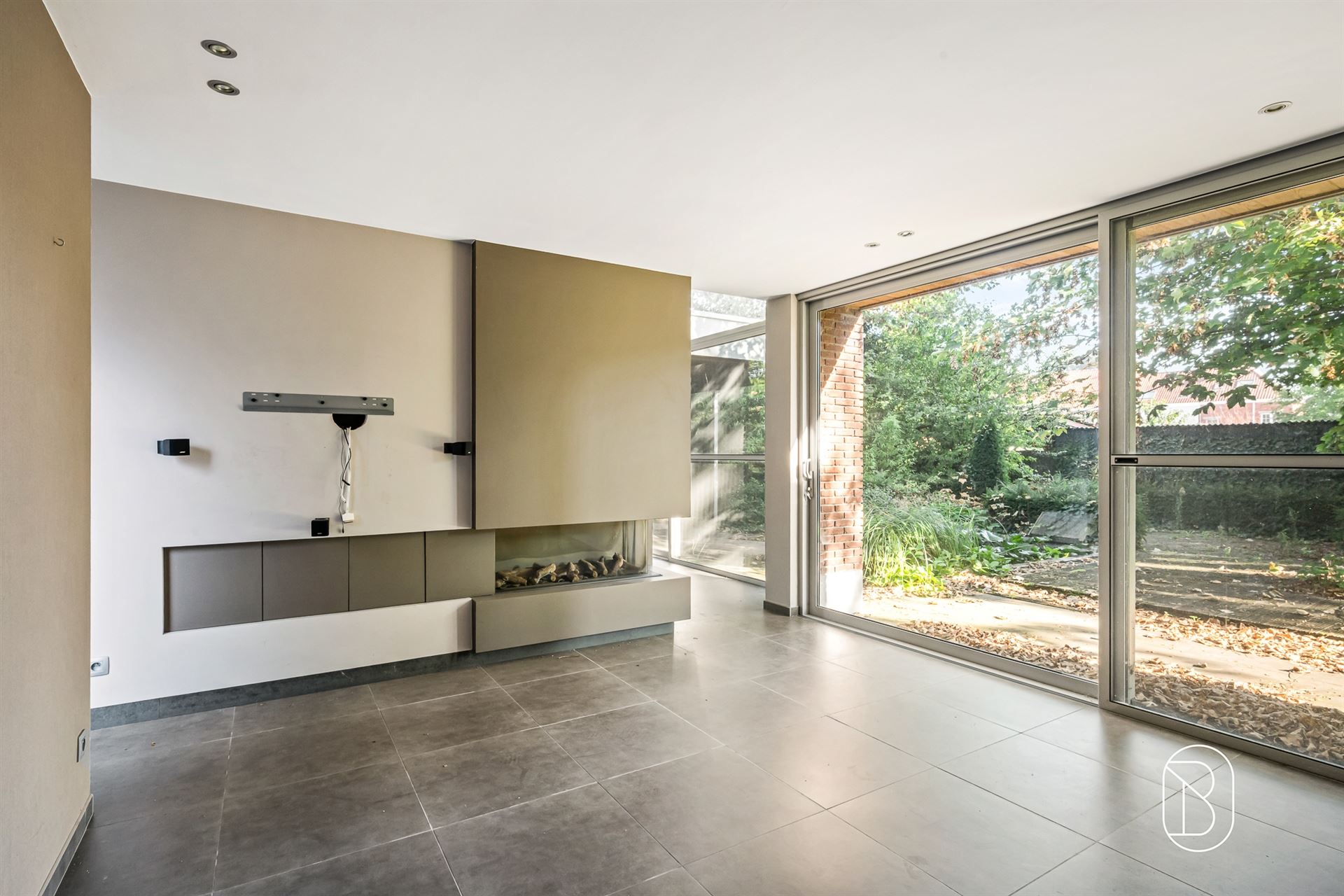 Handelspand met woonst, bijbouw en tuin in centrum Evergem. - foto 4