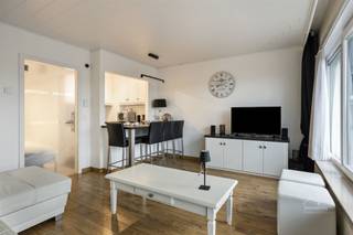 Completely move-in ready 1 bedroom studio 5 minutes from major market in Ypres.Discover this extremely clean studio in Middelkerke, ideally located...